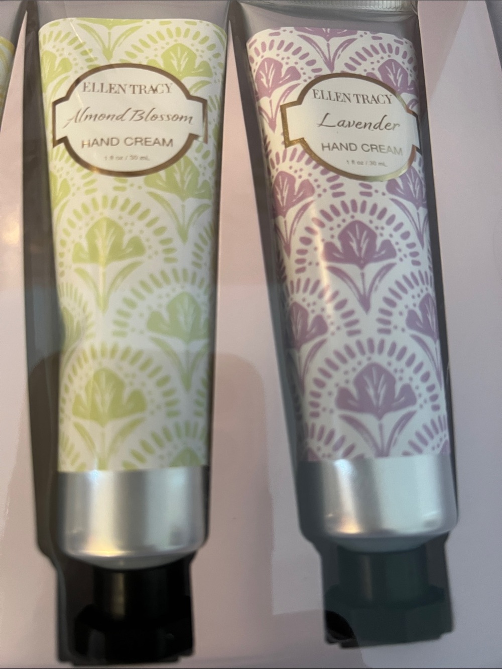 ELLEN TRACY HAND CREAM COLLECTION - Picture 4 of 8